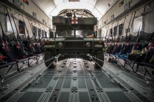 HMMWV M997 MaxiAmbulance 1984 года 